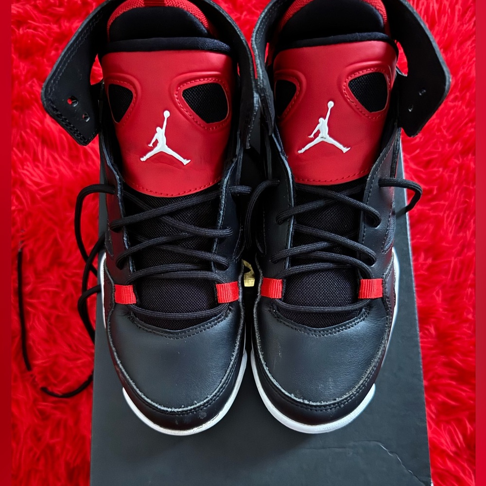 JORDAN FLIGHT CLUB ‘91 (GS) Size:3.5 black/white-university red